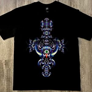 'Totem of the World's Illusions' Graphic Tee Cotton, Unisex Large. BGVC Denver